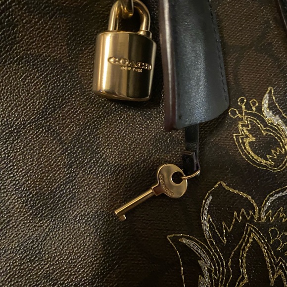 Top Shelf - Coach Dark Brown Tote w/Floral Design inc, Lock & Key - Picture 6 of 9
